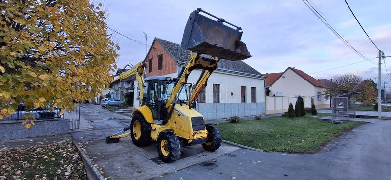 New Holland LB 110 B