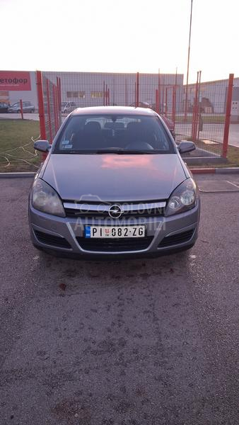 Opel Astra H 