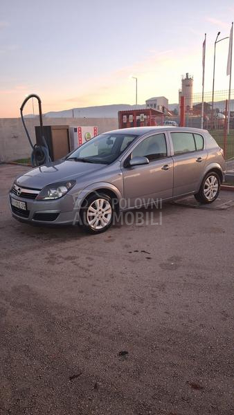 Opel Astra H 