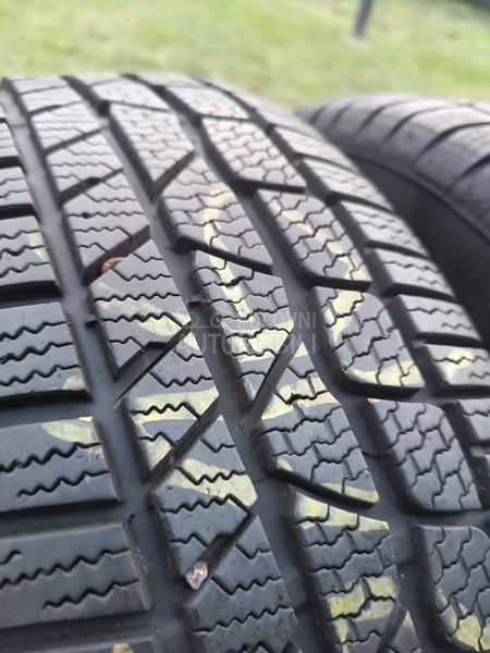 Continental 215/60 R17 Zimska