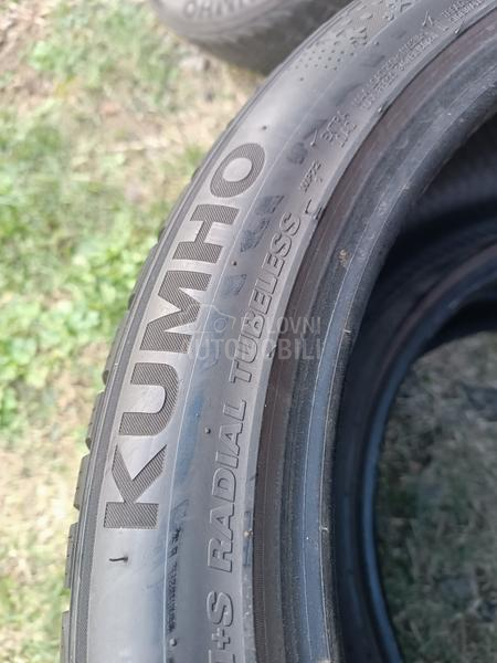Kumho 245/40 R19 Zimska