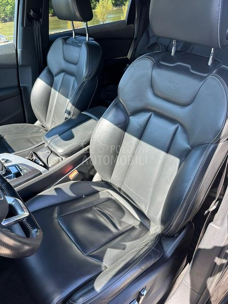 Audi Q7 S line