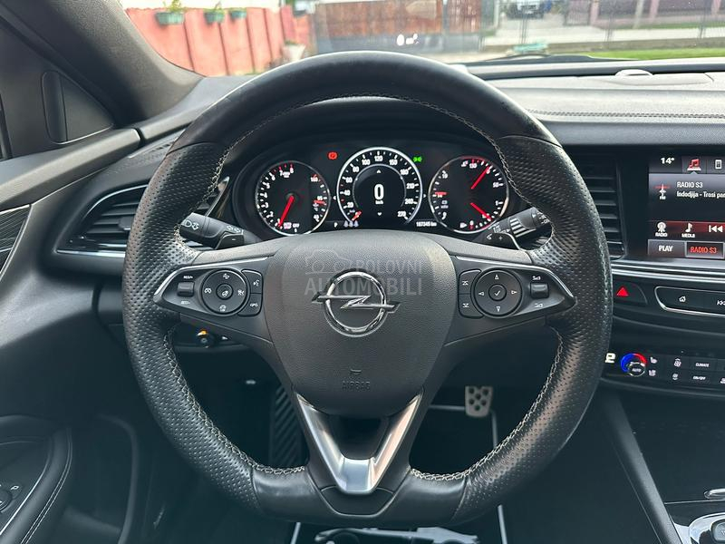 Opel Insignia GS OPC