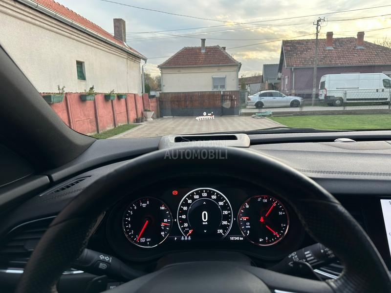 Opel Insignia GS OPC