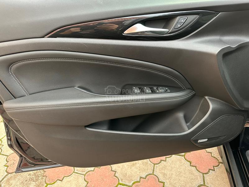 Opel Insignia GS OPC