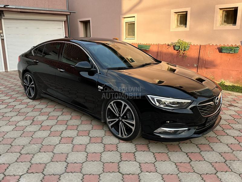 Opel Insignia GS OPC