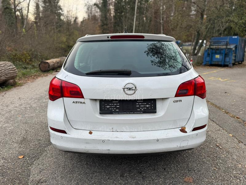 Opel Astra J 1.7 CDTI