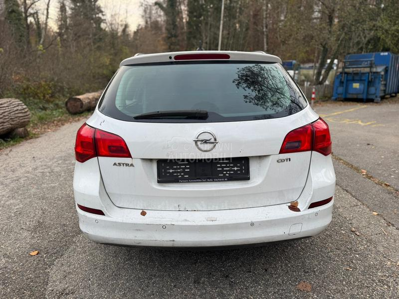 Opel Astra J 1.7 CDTI