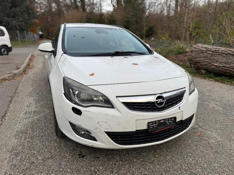 Opel Astra J 1.7 CDTI