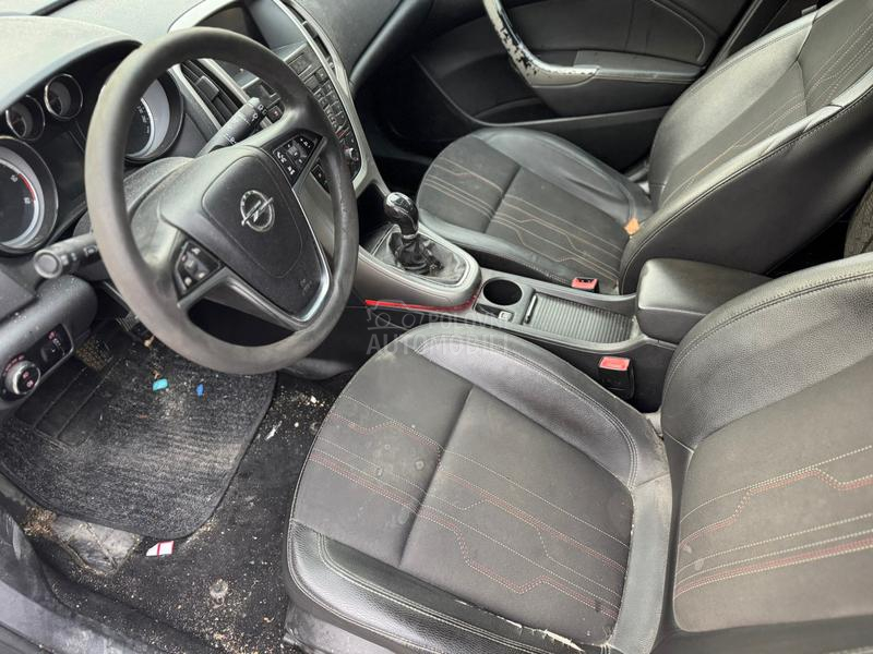 Opel Astra J 1.7 CDTI