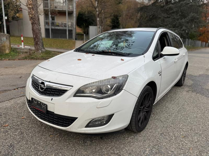 Opel Astra J 1.7 CDTI