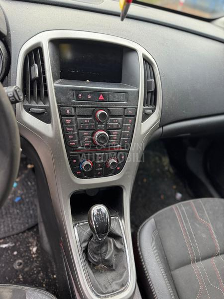 Opel Astra J 1.7 CDTI