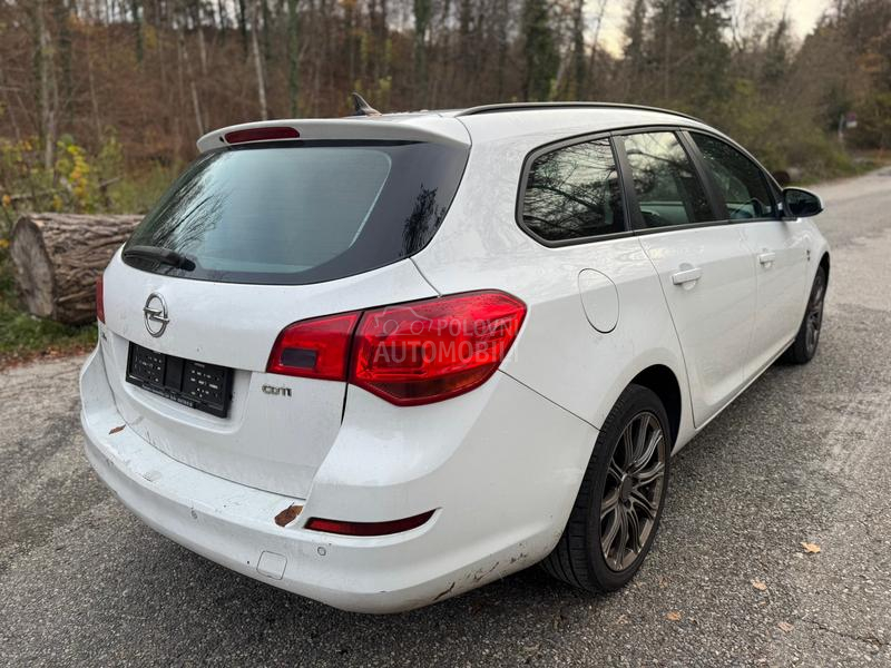 Opel Astra J 1.7 CDTI