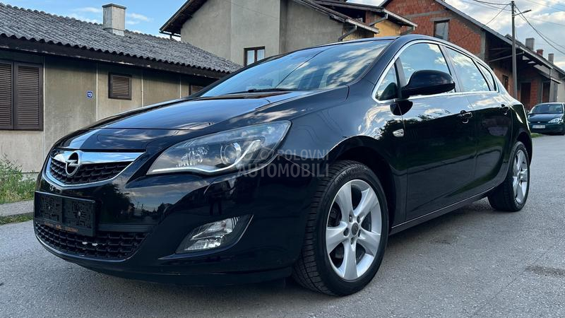 Mazda 3 1.6 D.IZUZEETNA