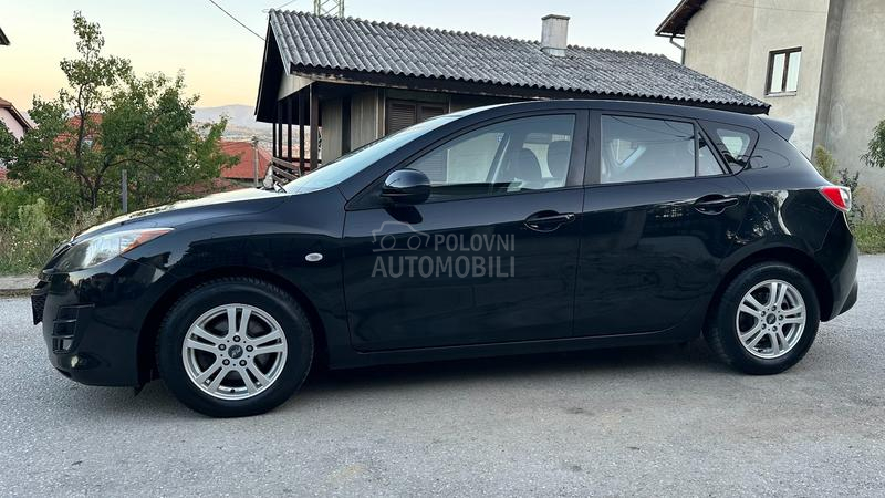 Mazda 3 1.6 D.IZUZEETNA