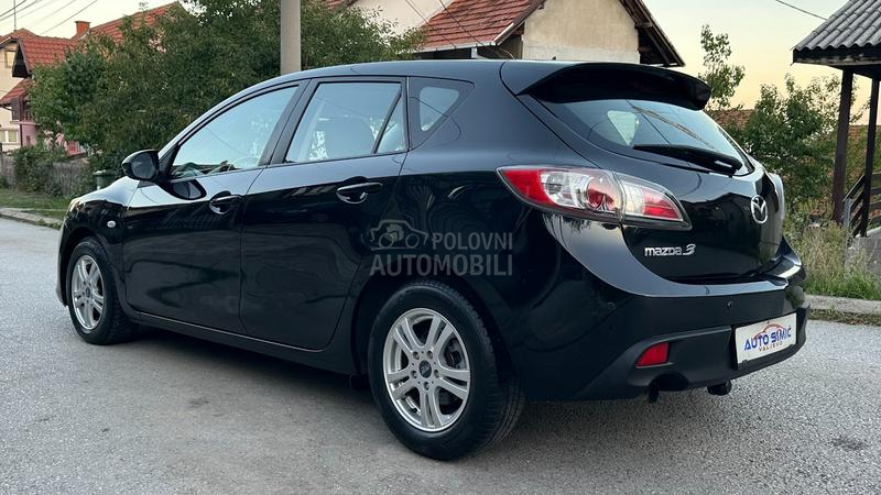 Mazda 3 1.6 D.IZUZEETNA