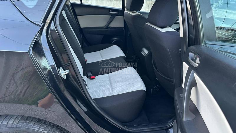 Mazda 3 1.6 D.IZUZEETNA