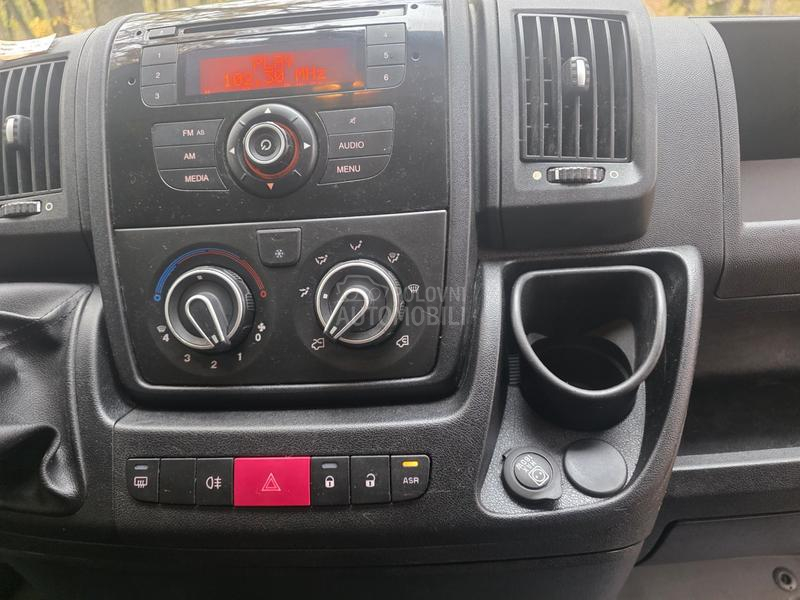 Peugeot Boxer L2H2 Švajcarac