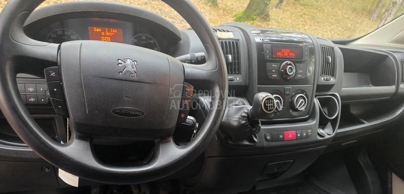 Peugeot Boxer L2H2 Švajcarac