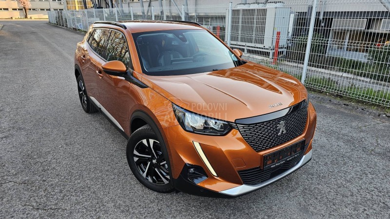 Peugeot 2008 1.5d 131 ALLURE