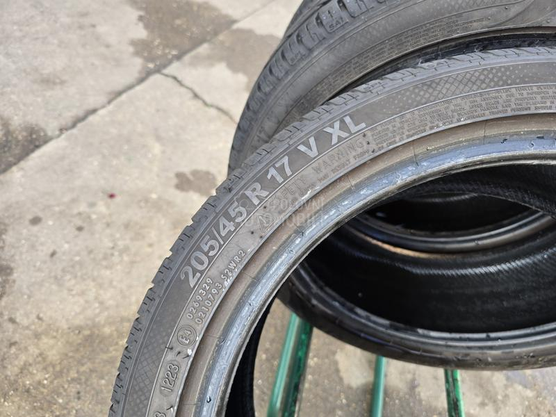Semperit 205/45 R17 Letnja