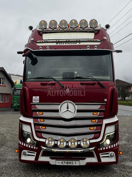 Mercedes Benz Actros 1853 MEGA EDITION1
