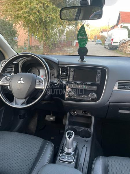 Mitsubishi Outlander 2.0 PHEV