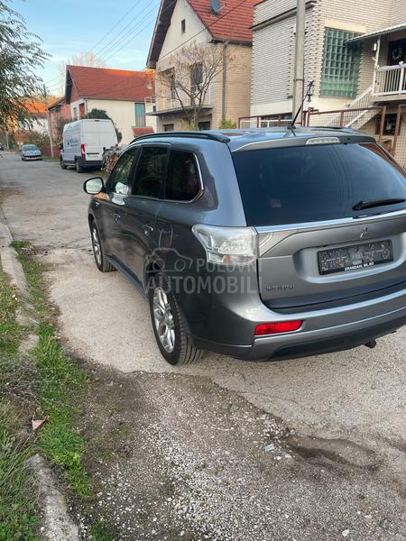 Mitsubishi Outlander 2.0 PHEV