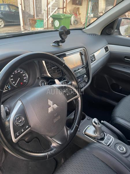 Mitsubishi Outlander 2.0 PHEV