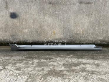 Desni Prag Sajtna e21 za Toyota Corolla od 2019. do 2025. god.