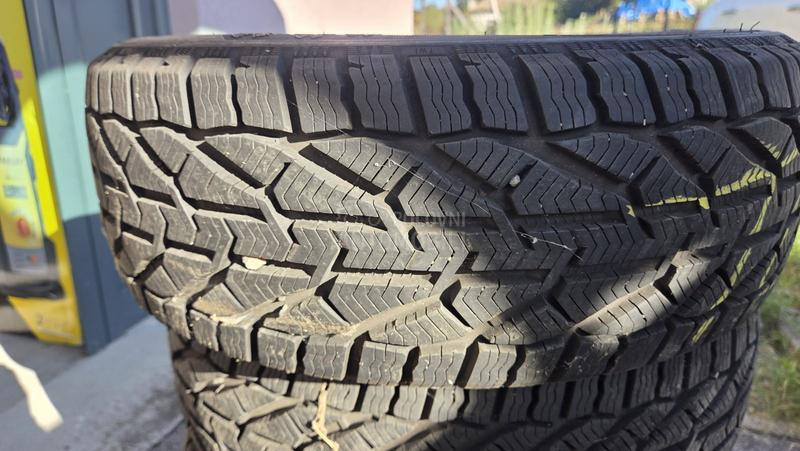 Tigar 185/55 R15 Zimska