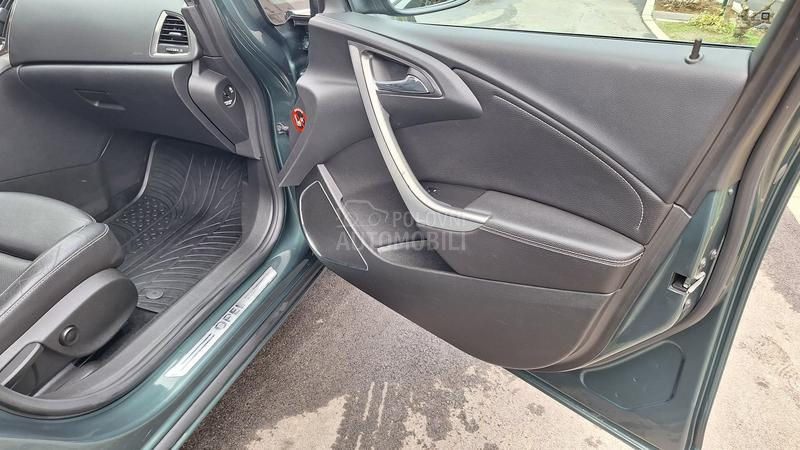 Opel Astra J COSMO Sport