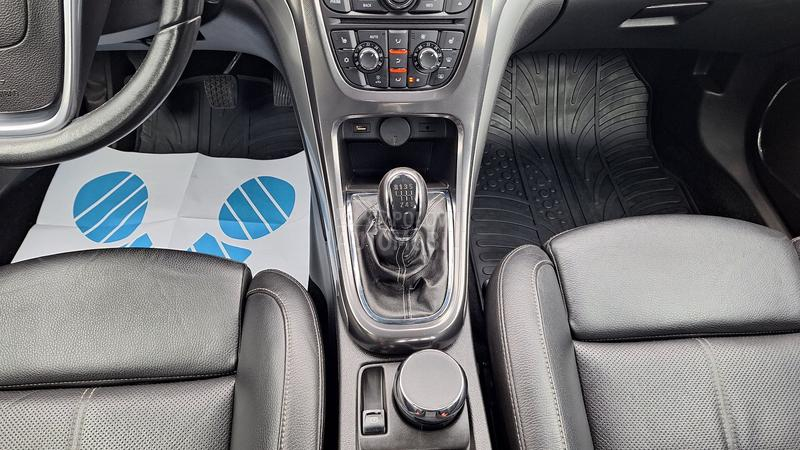 Opel Astra J COSMO Sport