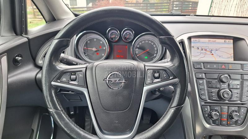 Opel Astra J COSMO Sport