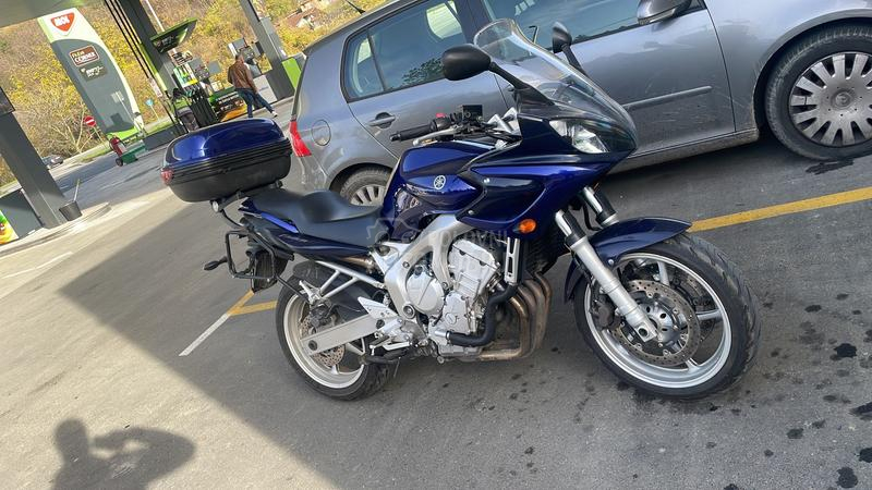 Yamaha Fazer600