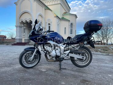 Yamaha Fazer600