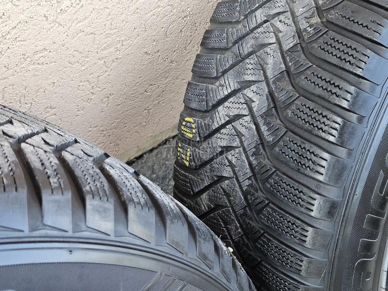 Aluminijumske felne Evoque sa gumama 18" 5 x 108