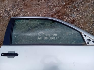 Prednje desno staklo za Seat Cordoba
