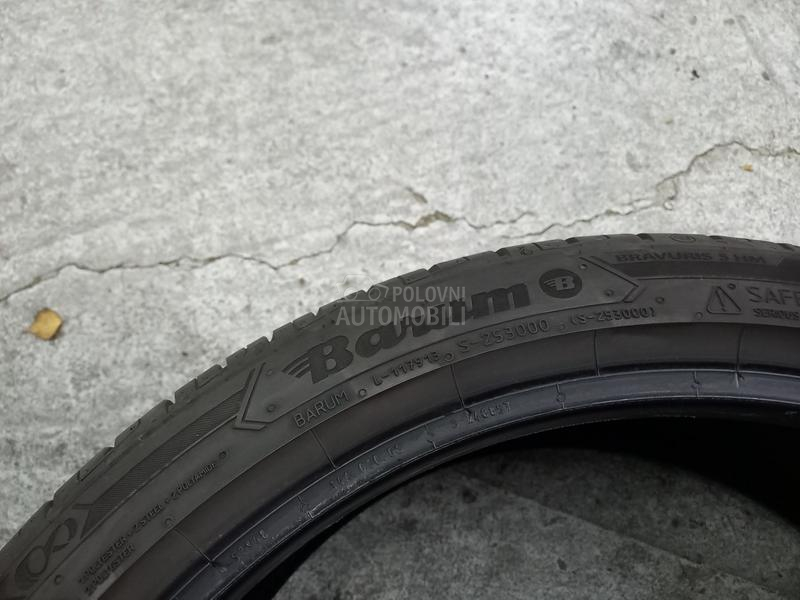 Barum 205/40 R18 Letnja