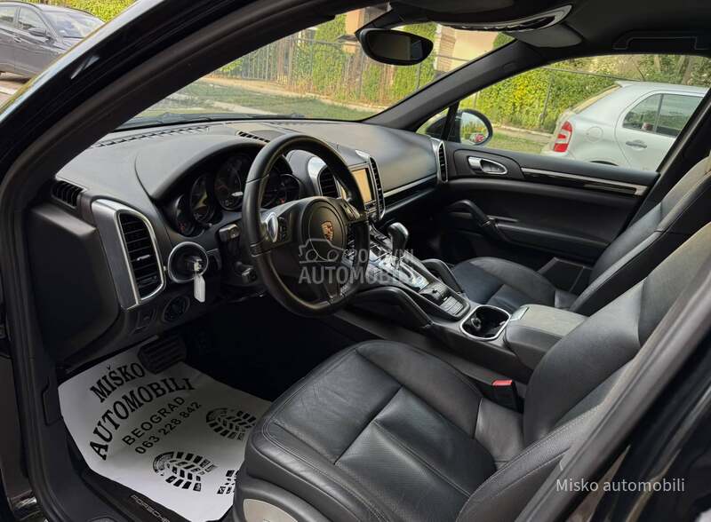 Porsche Cayenne 3.0 TD Aut F1 Led