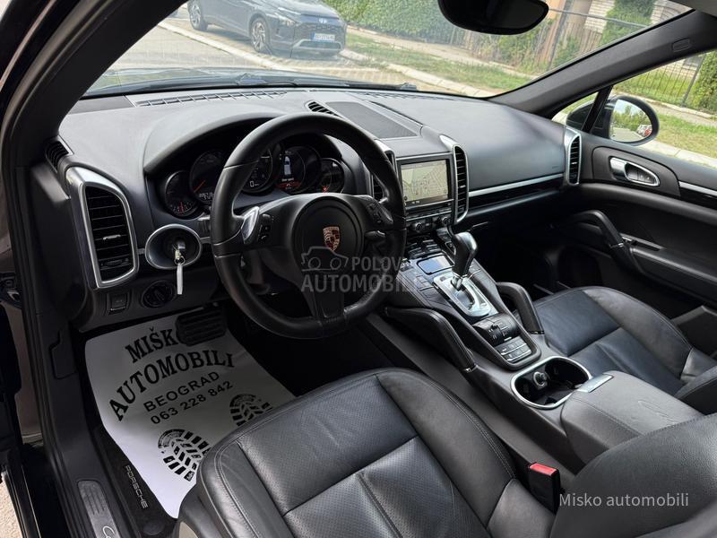 Porsche Cayenne 3.0 TD Aut F1 Led