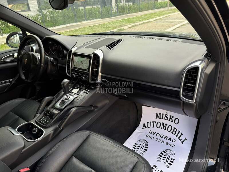 Porsche Cayenne 3.0 TD Aut F1 Led