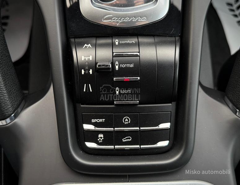 Porsche Cayenne 3.0 TD Aut F1 Led