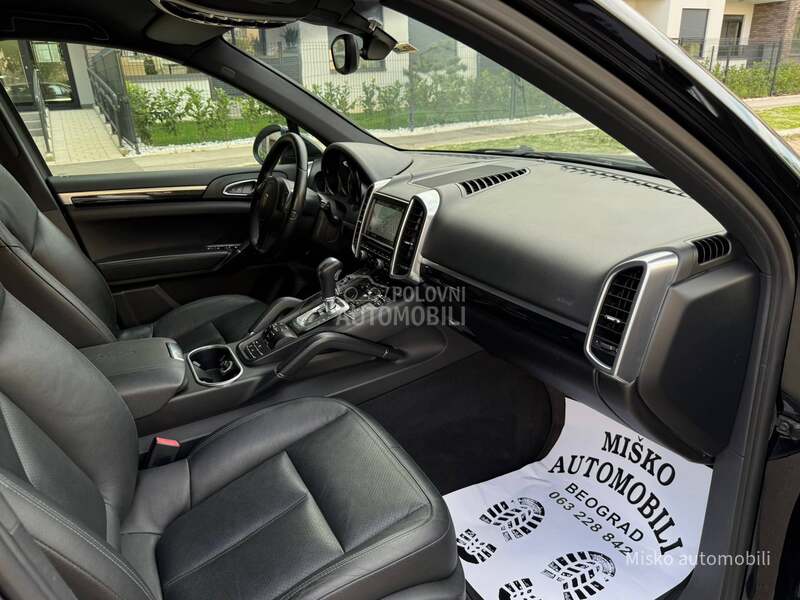 Porsche Cayenne 3.0 TD Aut F1 Led