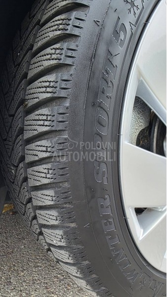 Volkswagen Golf 8 2.0 TDI HIGH-LINE