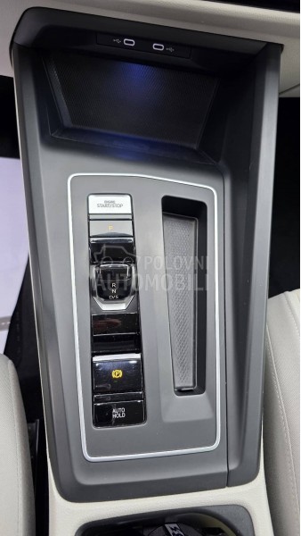 Volkswagen Golf 8 2.0 TDI HIGH-LINE