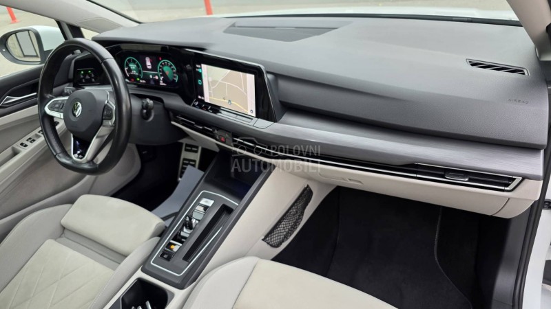 Volkswagen Golf 8 2.0 TDI HIGH-LINE