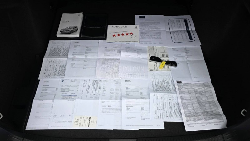 Volkswagen Golf 8 2.0 TDI HIGH-LINE