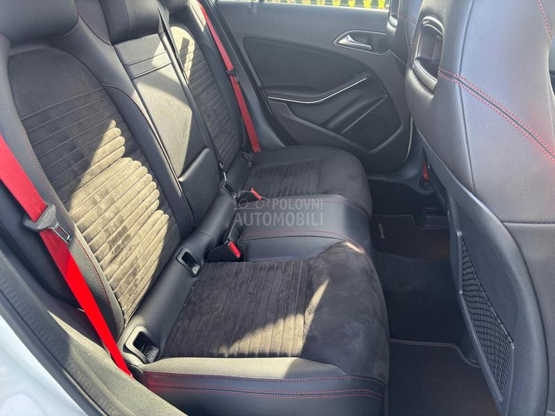 Mercedes Benz A 45 AMG 