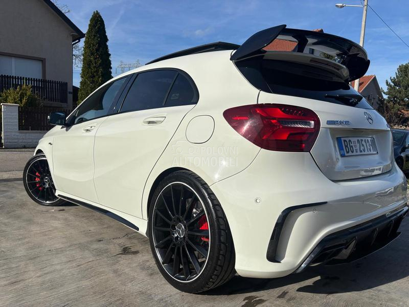 Mercedes Benz A 45 AMG 